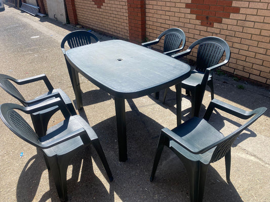 🚚Beautiful Plastic Square Table With 6 Convass Chairs For Sale
