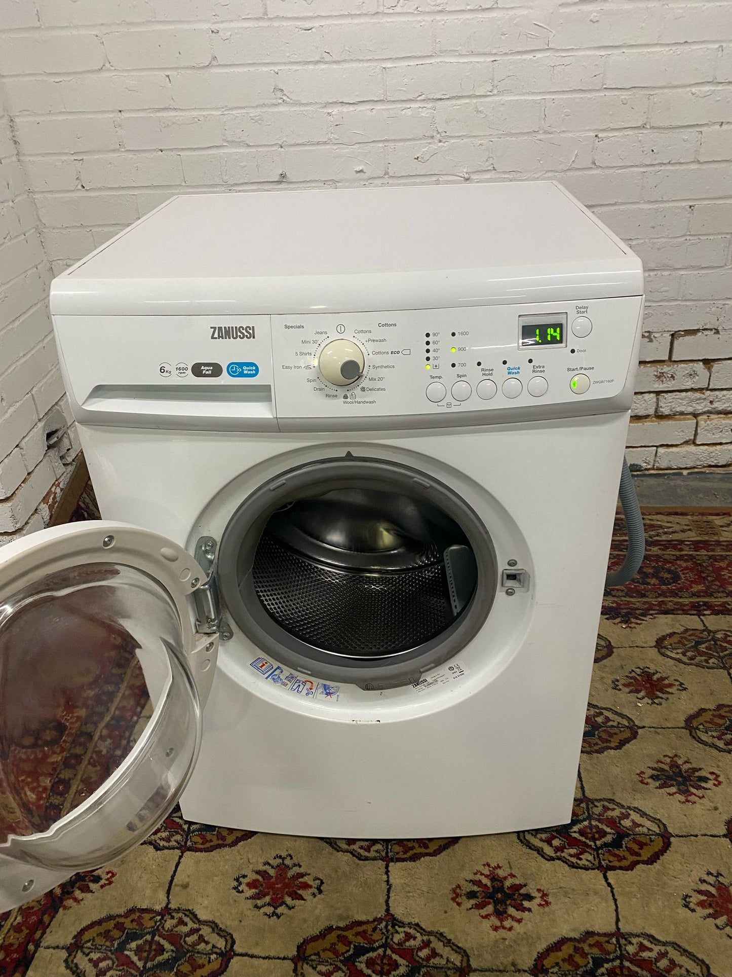 ✅🚚Beautiful Zanussi 6KG Washing Machine For Sale