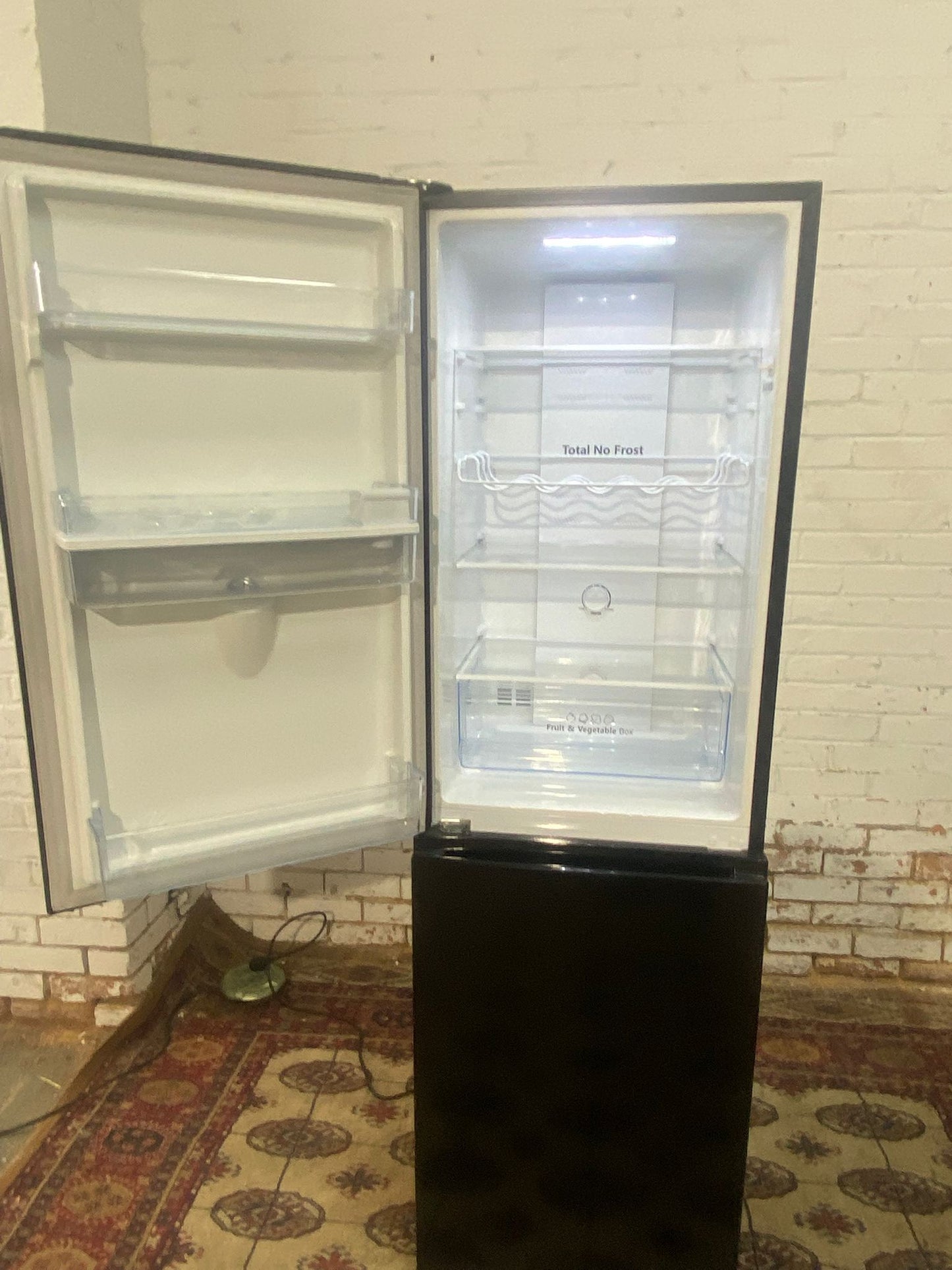 ✅🚐Beautiful Black 50/50 Fridge Freezer With Water Dispenser For Sale