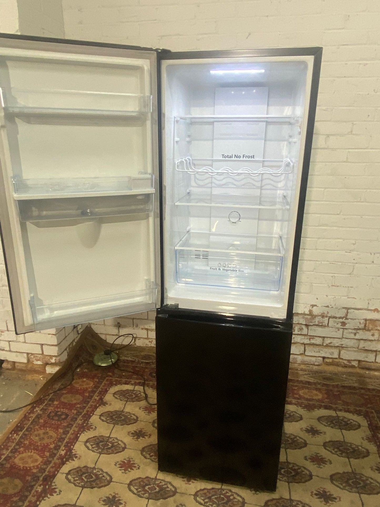 ✅🚐Beautiful Black 50/50 Fridge Freezer With Water Dispenser For Sale