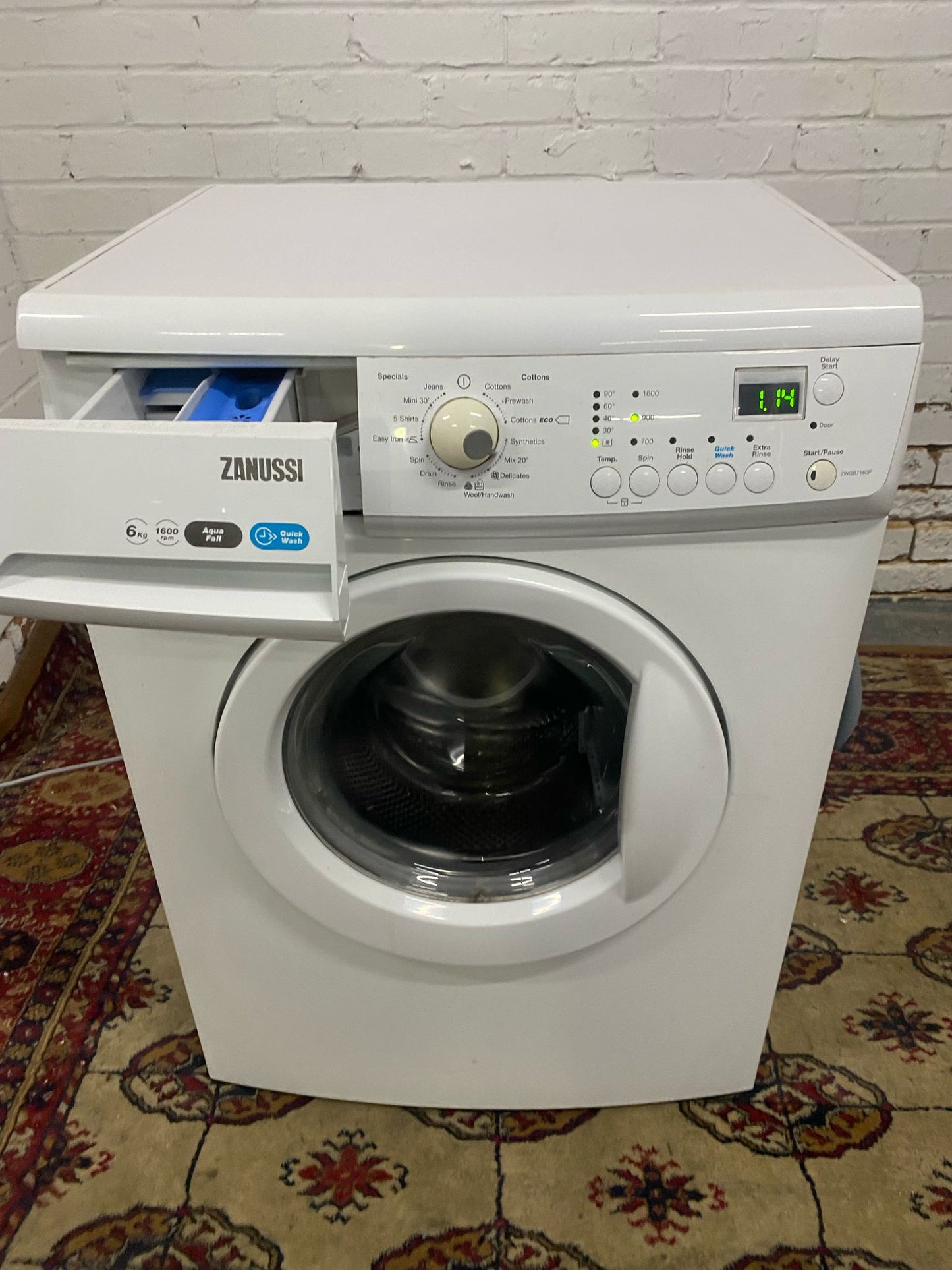 ✅🚚Beautiful Zanussi 6KG Washing Machine For Sale