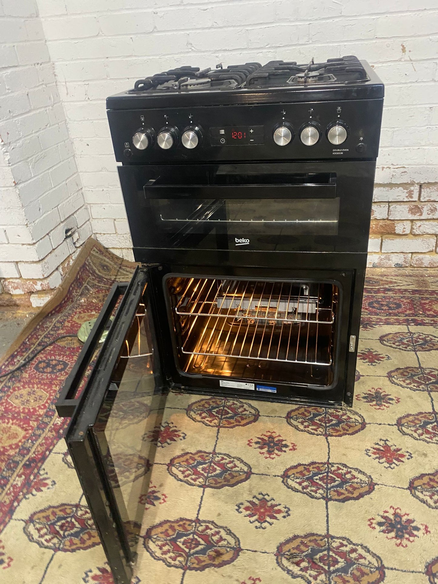 🚐🚐Beautiful Beko Black 60CM Gas Cooker With Oven/Grill For Sale