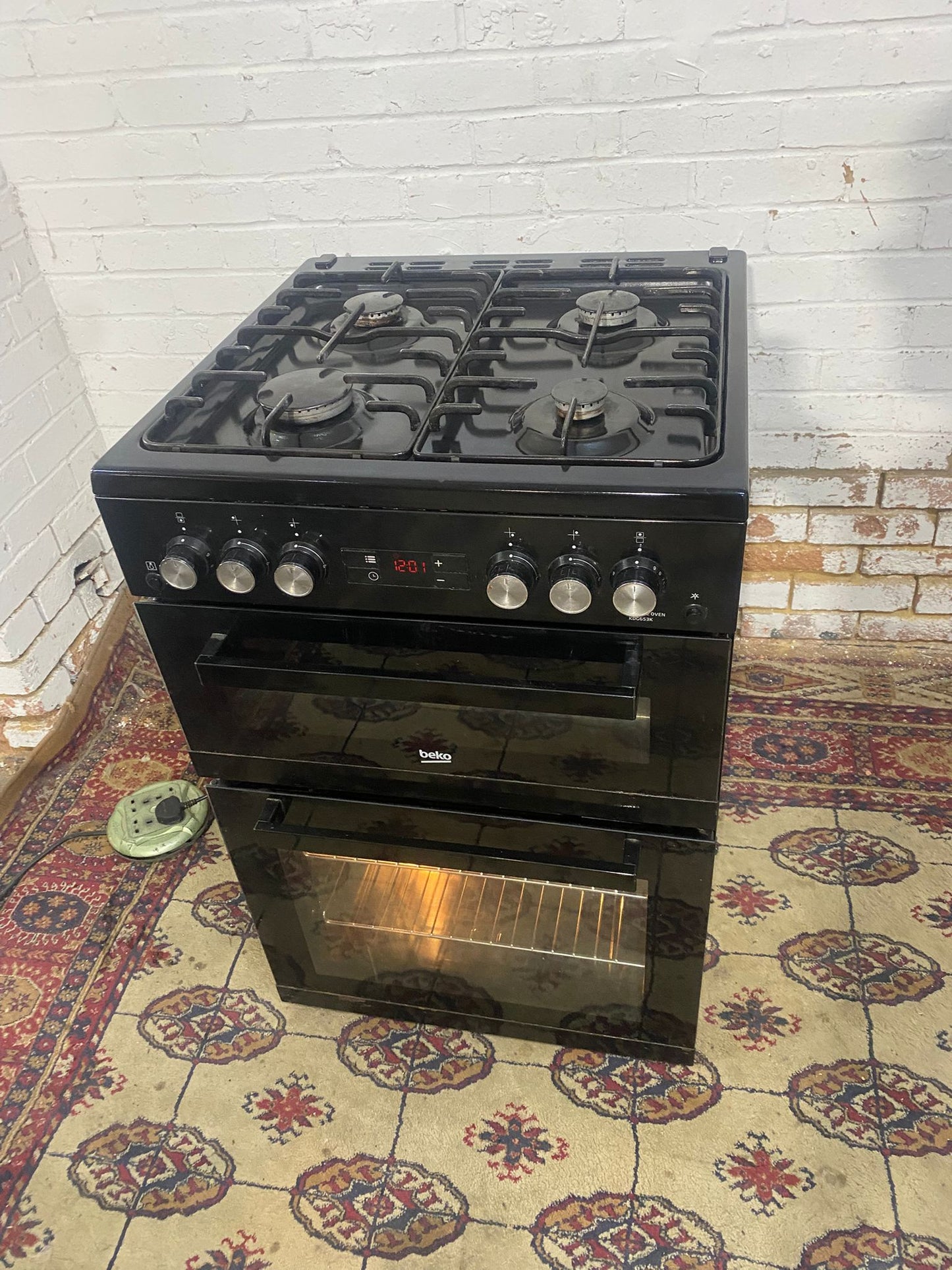 🚐🚐Beautiful Beko Black 60CM Gas Cooker With Oven/Grill For Sale