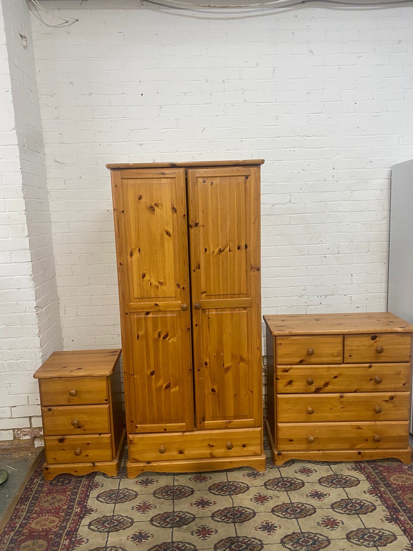 ✅🚚Beautiful Pine Two Door Assemble Wardrobe With 2Matching Drawers For Sale