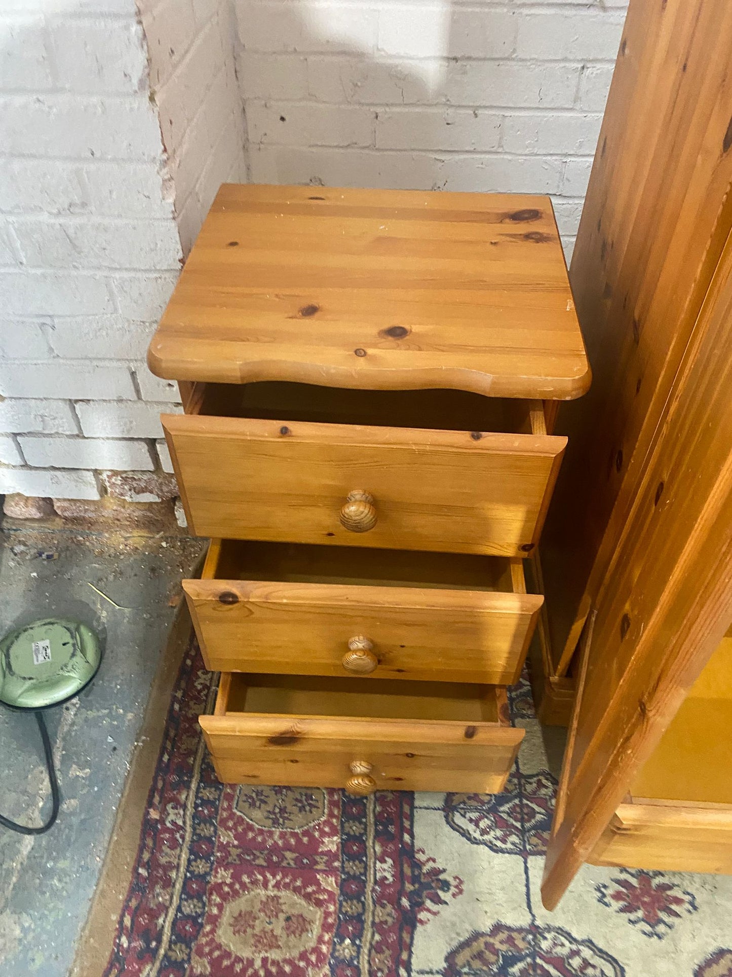 ✅🚚Beautiful Pine Two Door Assemble Wardrobe With 2Matching Drawers For Sale