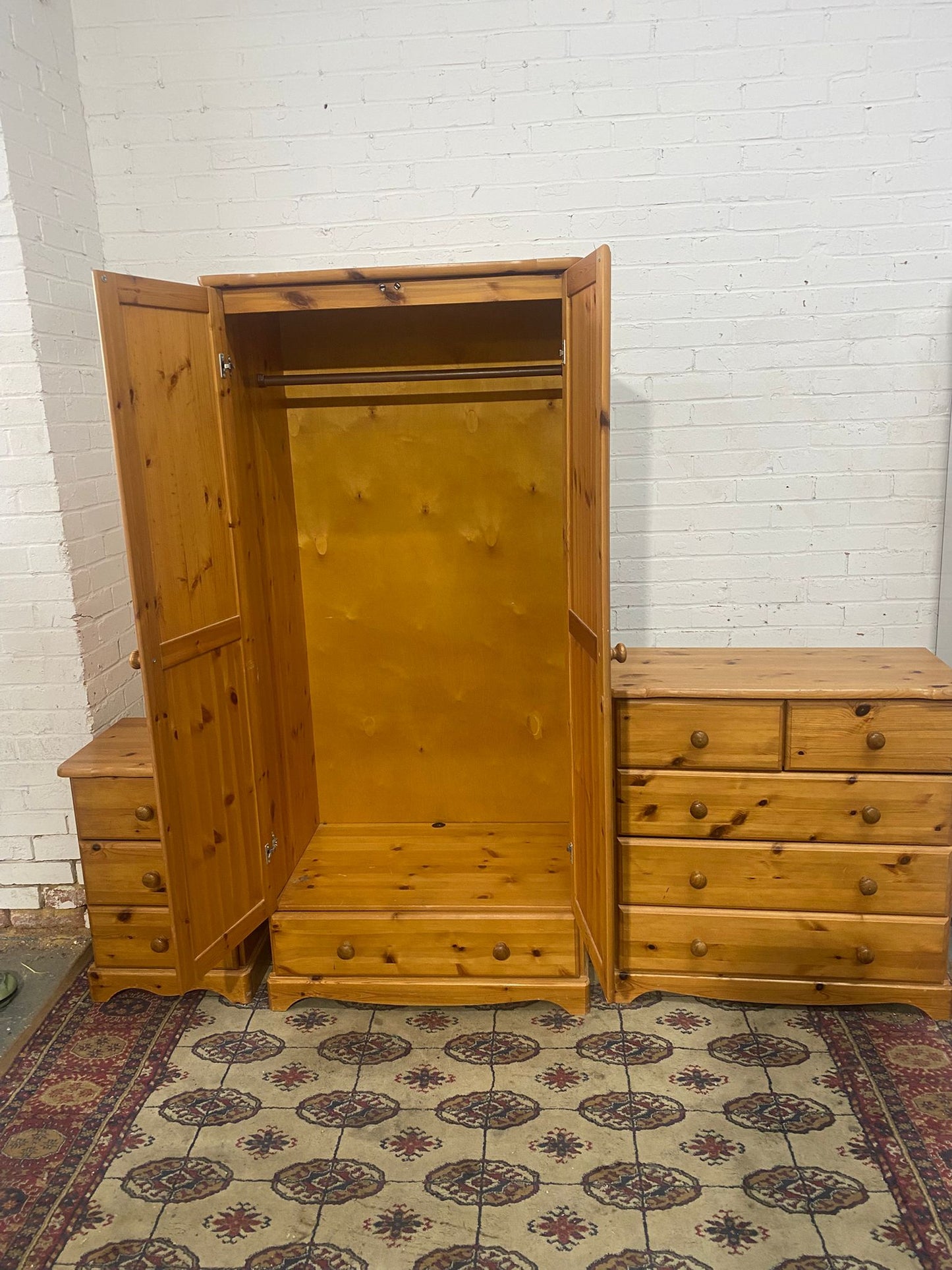 ✅🚚Beautiful Pine Two Door Assemble Wardrobe With 2Matching Drawers For Sale