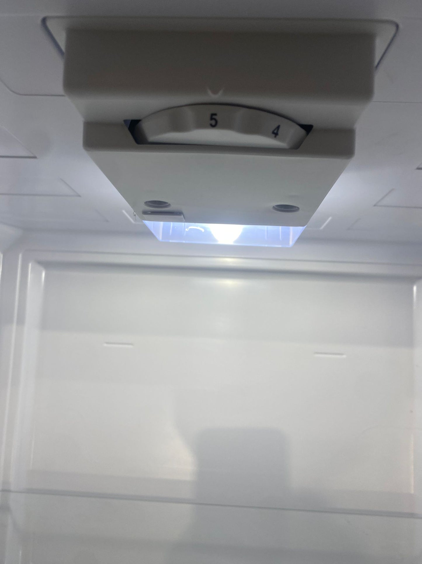 ✅🚐Beautiful Tall Black Russell Hobbs Fridge Freezer For Sale