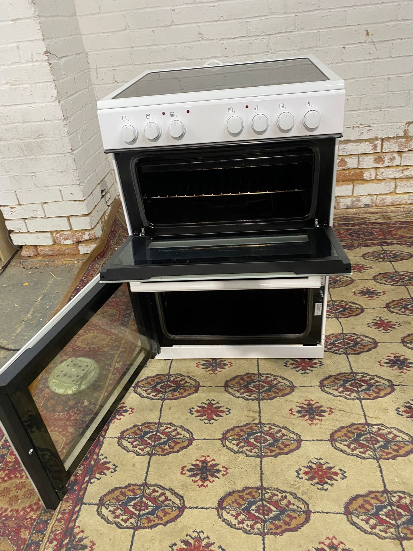 Electra White 60CM Electric Ceramic Cooker With Oven/Grill For Sale