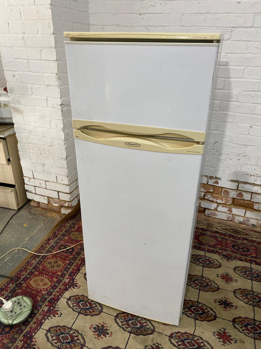 ✅🚐HotPoint Fridge & Freezer On Top For Sale