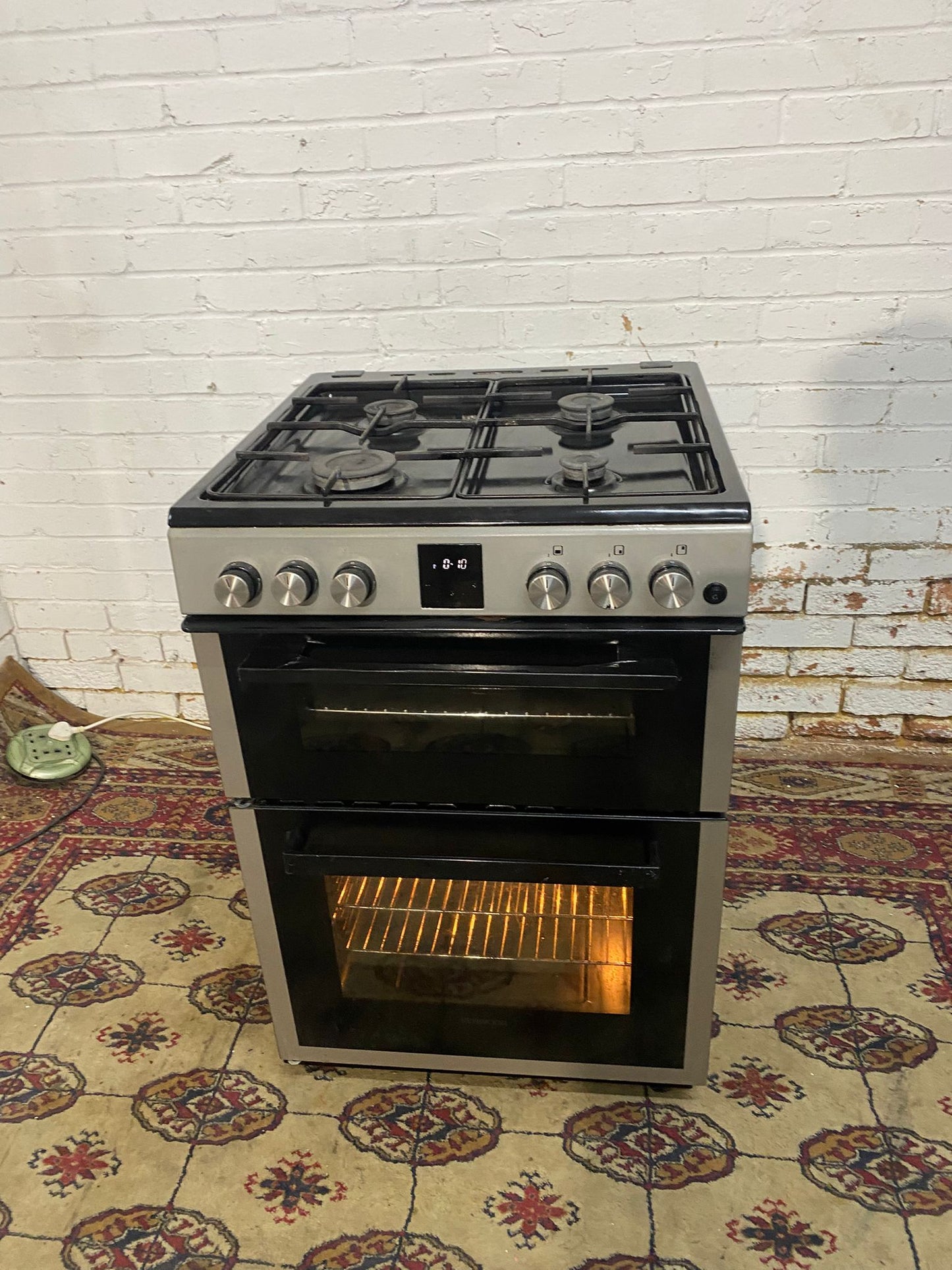 Beautiful Kenwood Silver Grey Free Standing 60CM Gas Cooker With Dual Oven/Grill For Sale