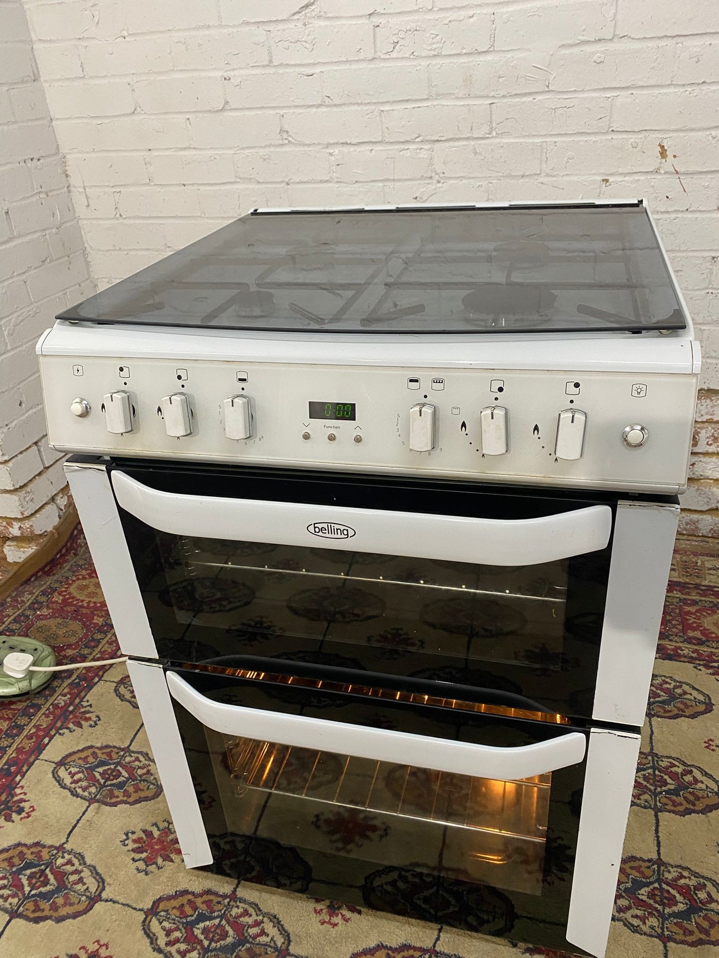 Beautiful Belling 60CM White Gas Cooker With Oven/Grill For Sale