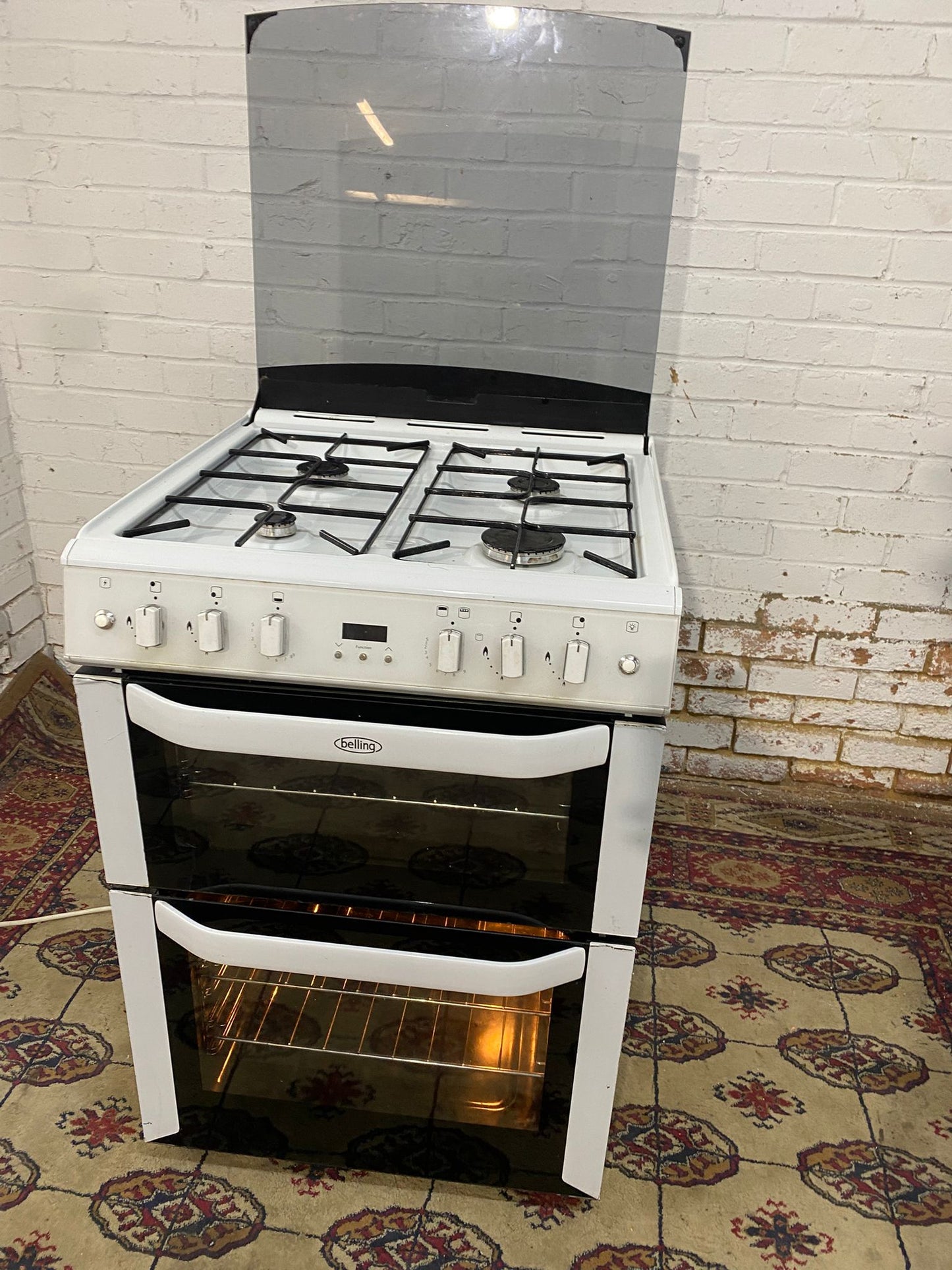 Beautiful Belling 60CM White Gas Cooker With Oven/Grill For Sale