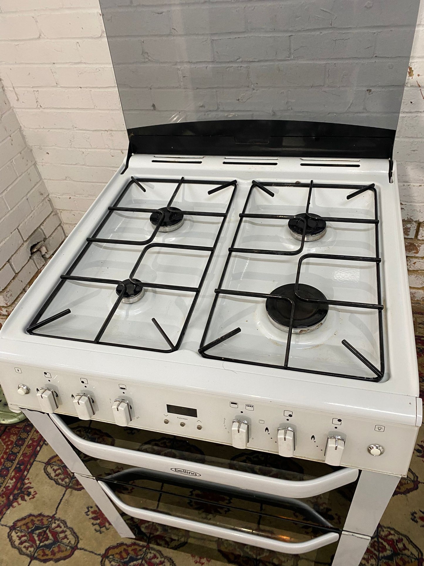 Beautiful Belling 60CM White Gas Cooker With Oven/Grill For Sale
