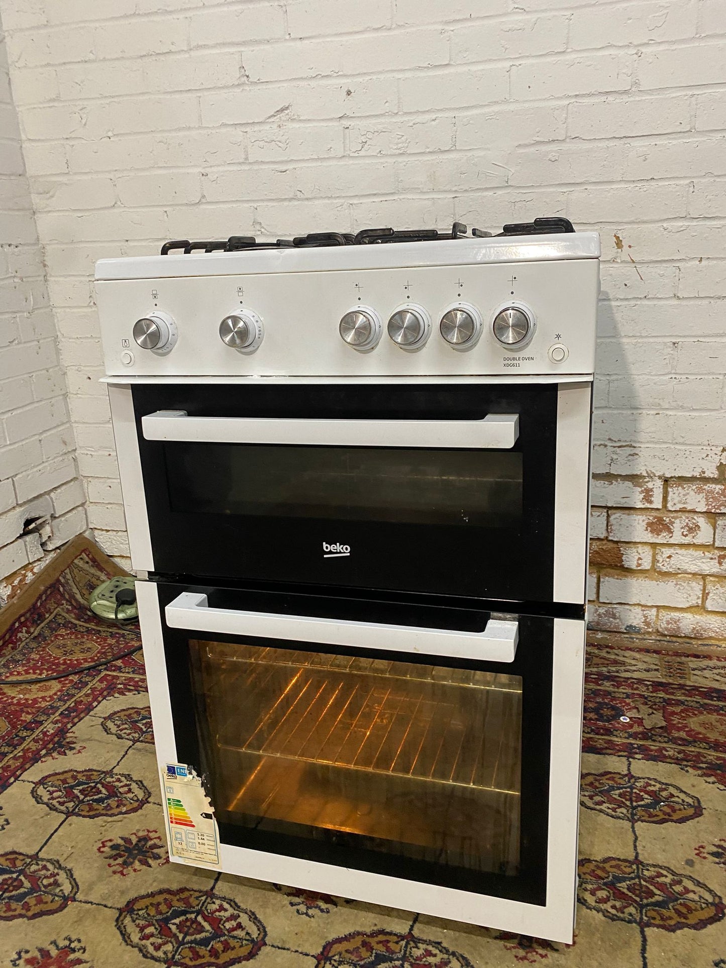 Beautiful Beko 60CM White Gas Cooker With Oven/Grill For Sale