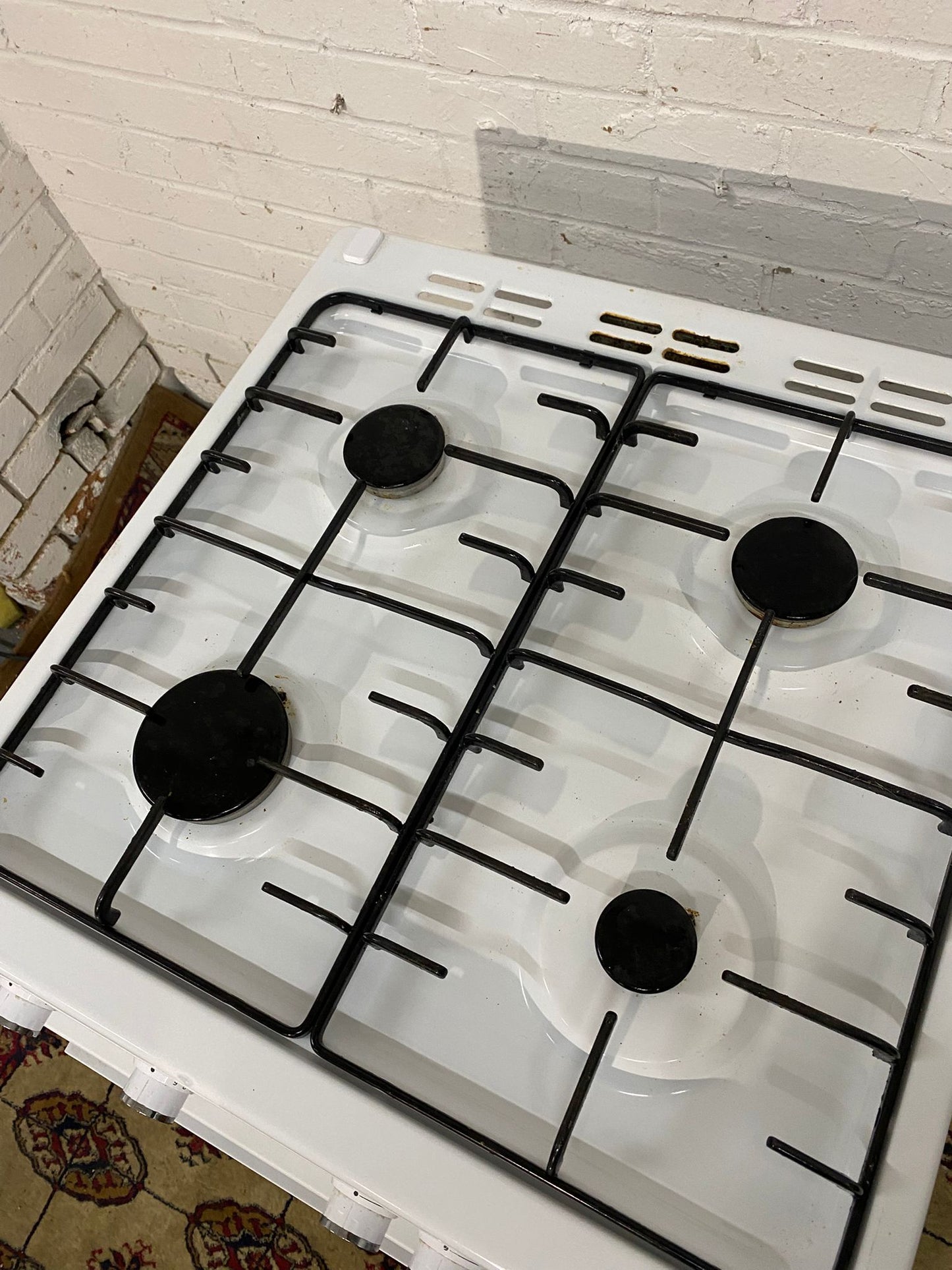 Beautiful Beko 60CM White Gas Cooker With Oven/Grill For Sale