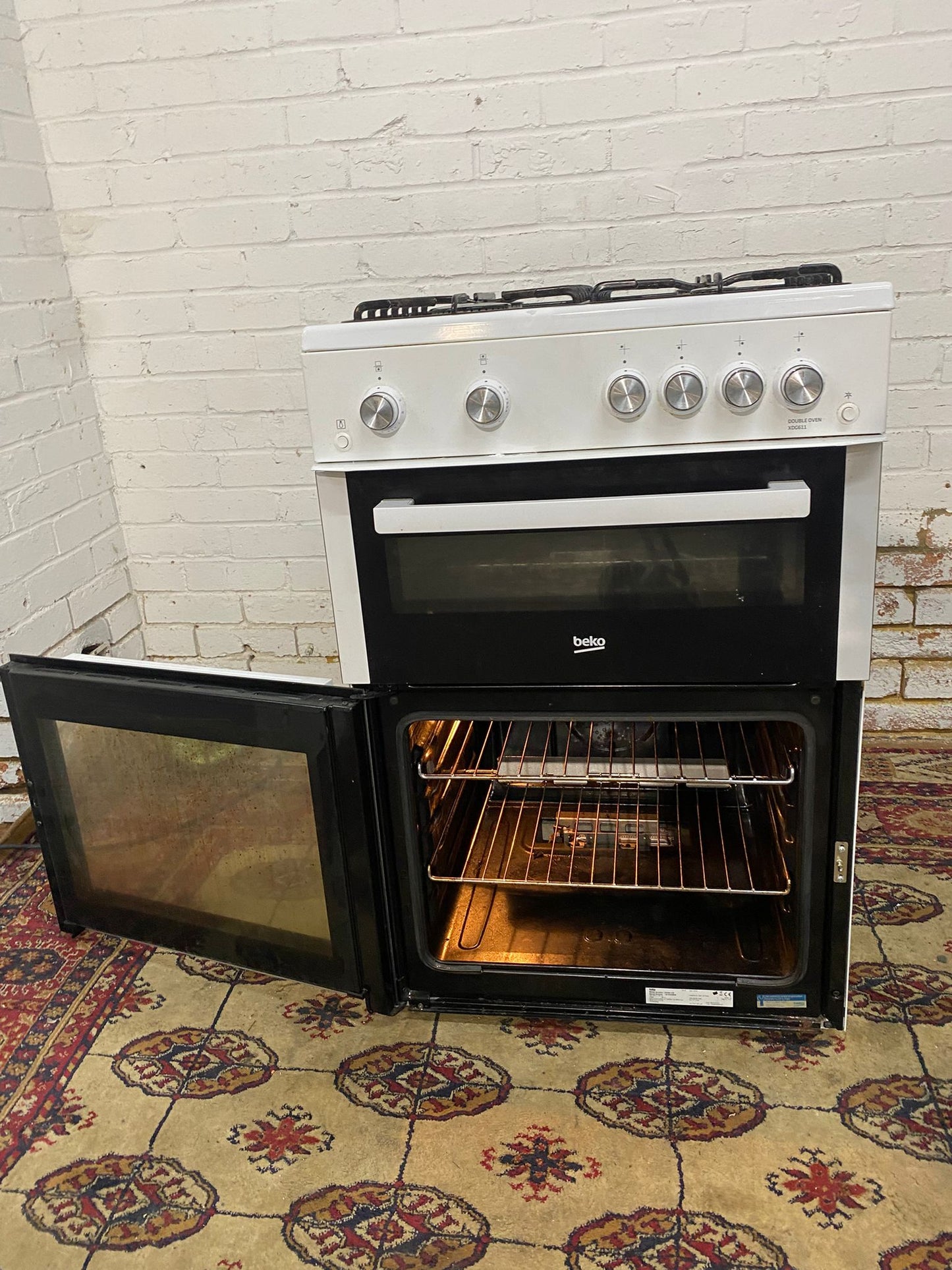Beautiful Beko 60CM White Gas Cooker With Oven/Grill For Sale