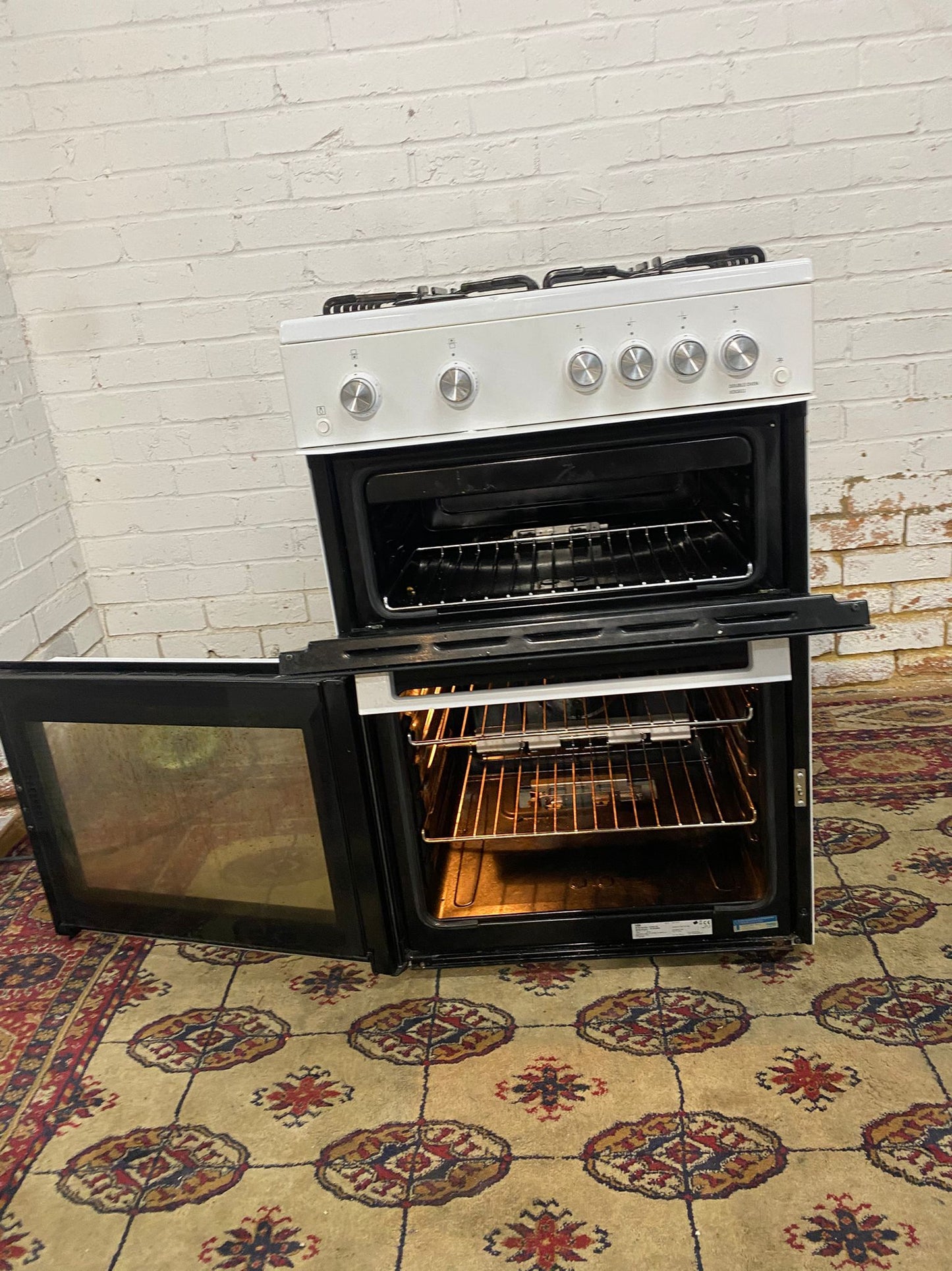 Beautiful Beko 60CM White Gas Cooker With Oven/Grill For Sale