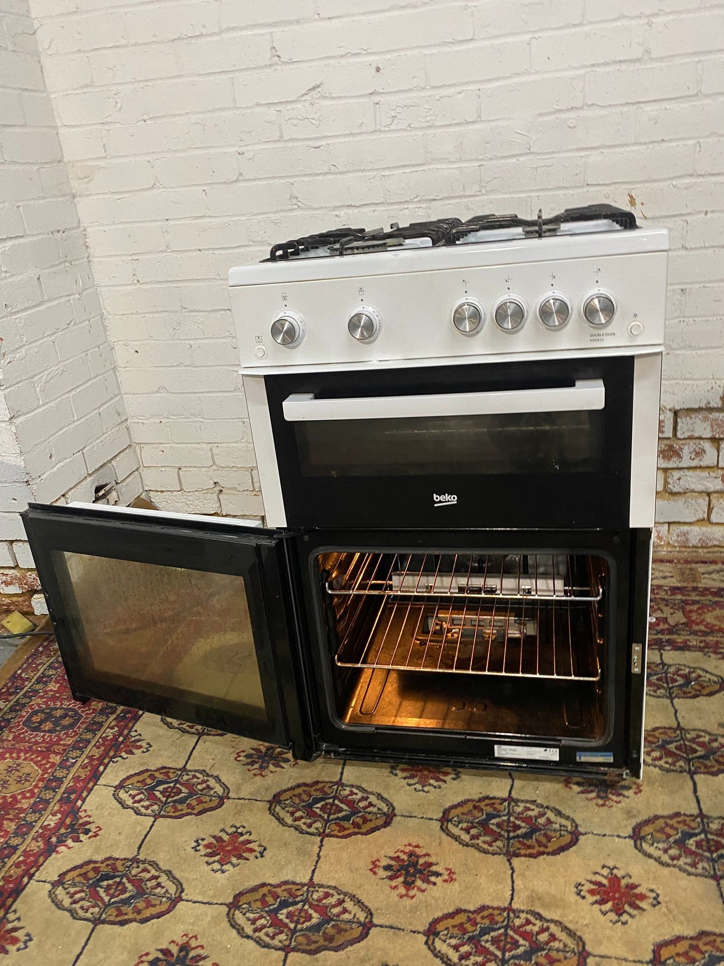 Beautiful Beko 60CM White Gas Cooker With Oven/Grill For Sale