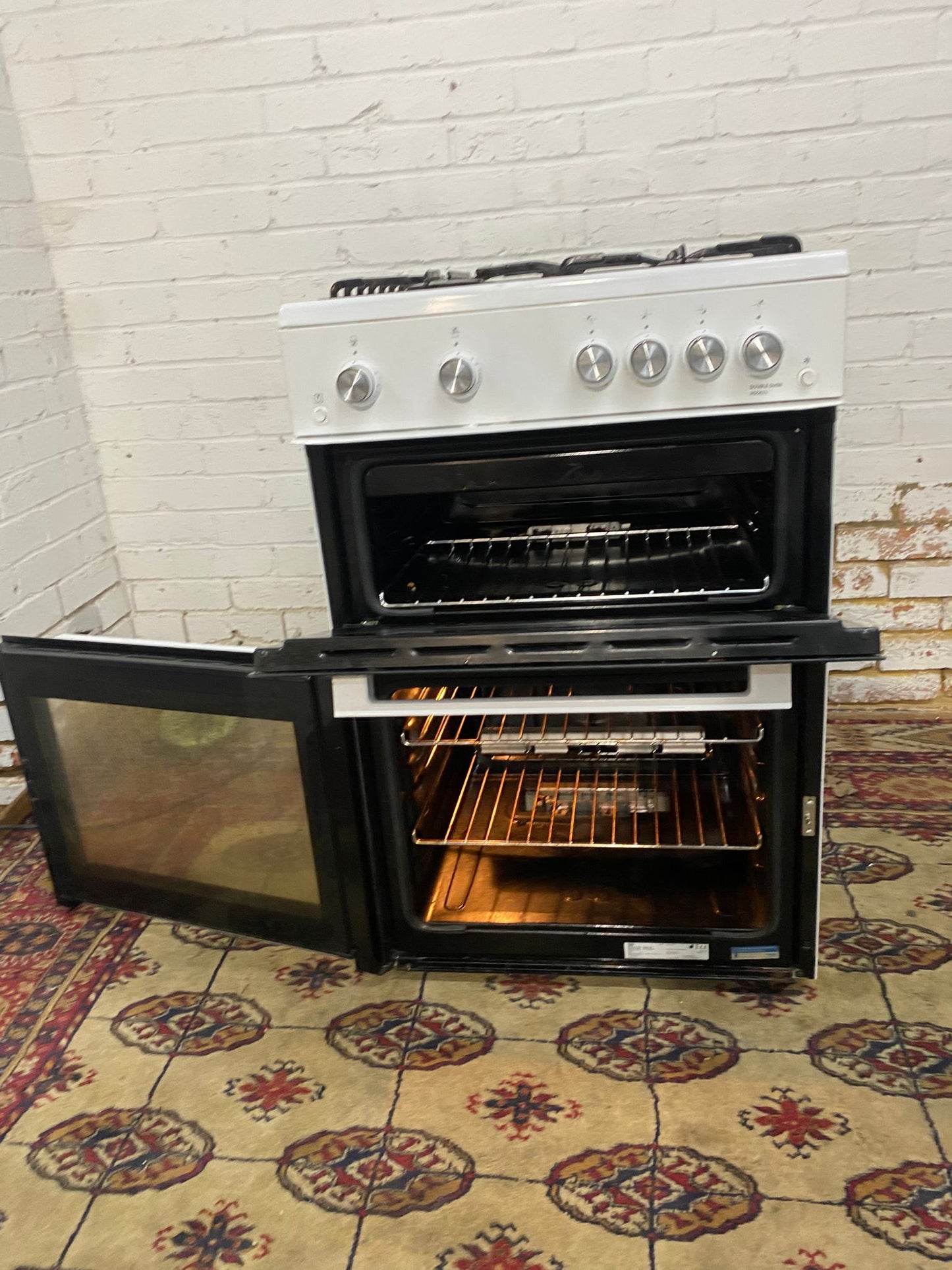Beautiful Beko 60CM White Gas Cooker With Oven/Grill For Sale