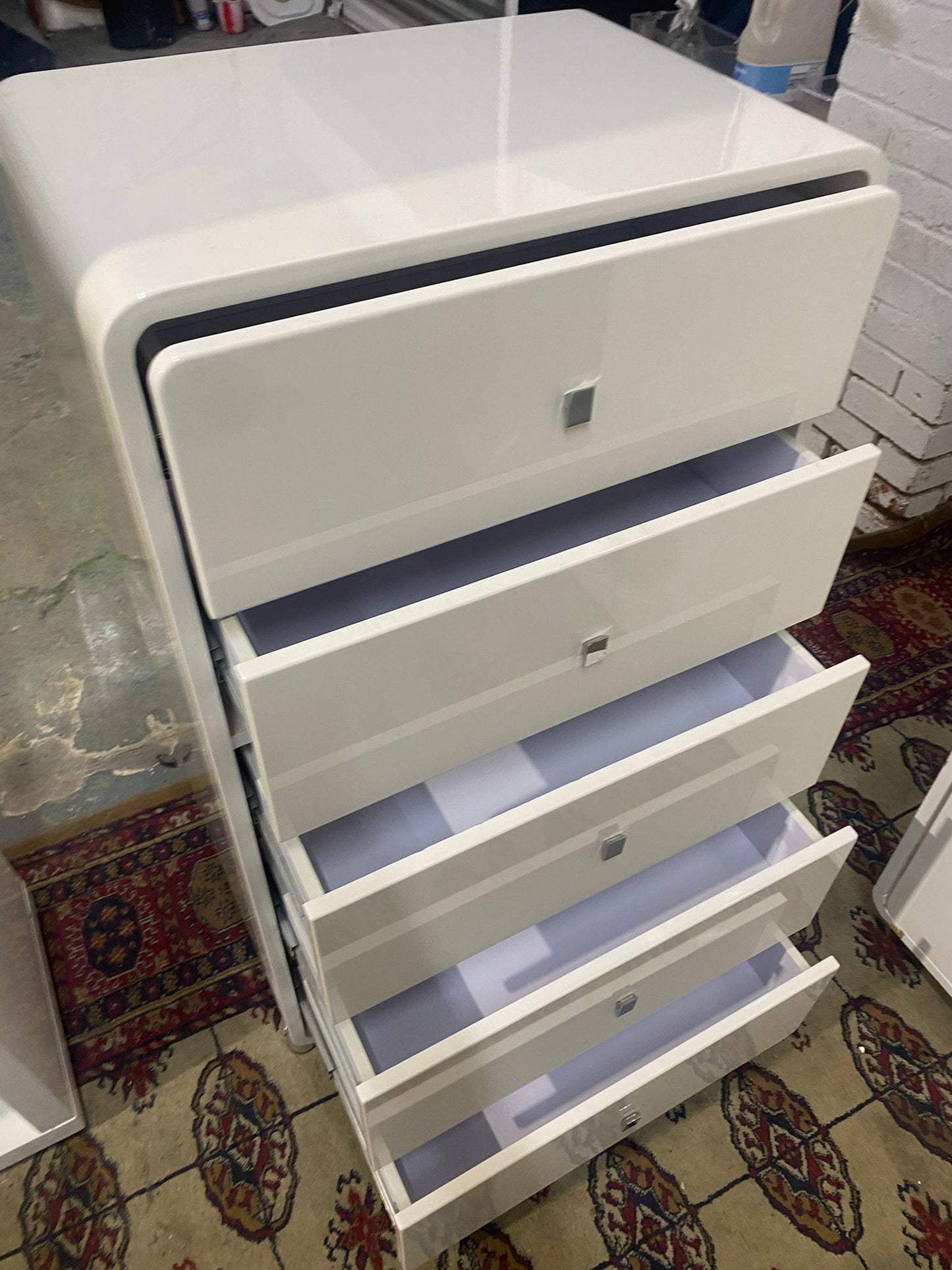 🚚FREE DELIVERY Beautiful Premium High Quality Gloss 5 Pieces BedRoom Set For Sale