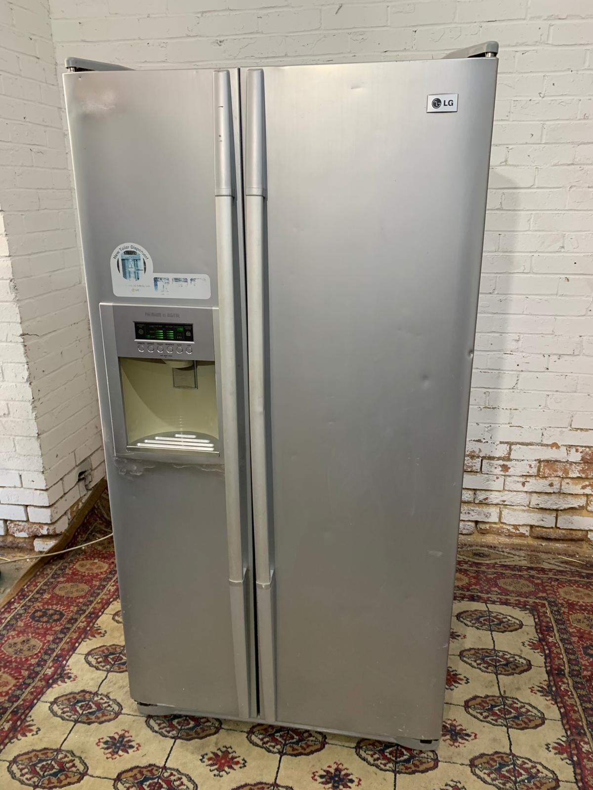 LG Grey American Fridge Freezer For Sale