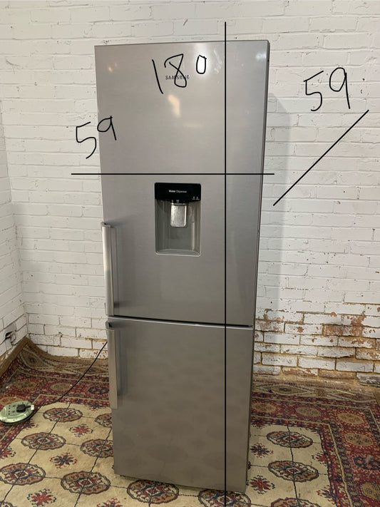 Beautiful Samsung Digital Inverter Grey Fridge Freezer With Water Dispenser For Sale