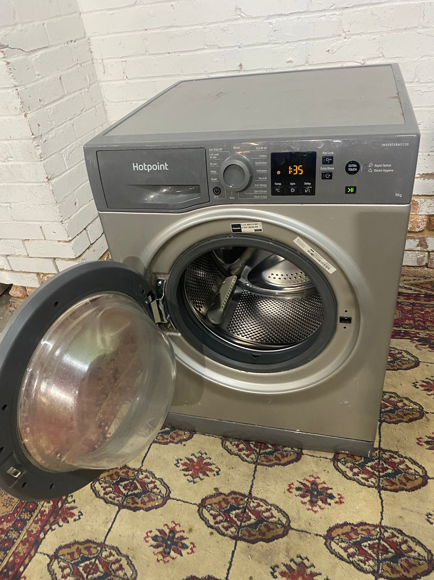 Beautiful Hotpoint Latest Model Grey 9KG Washing Machine For Sale