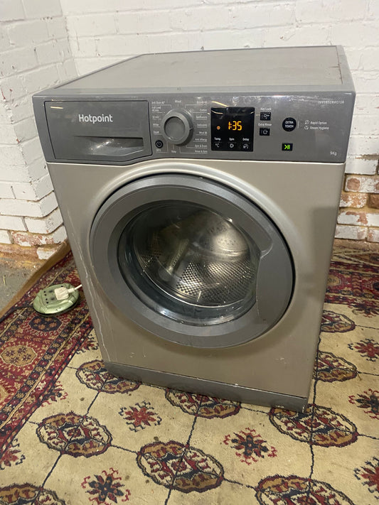 Beautiful Hotpoint Latest Model Grey 9KG Washing Machine For Sale