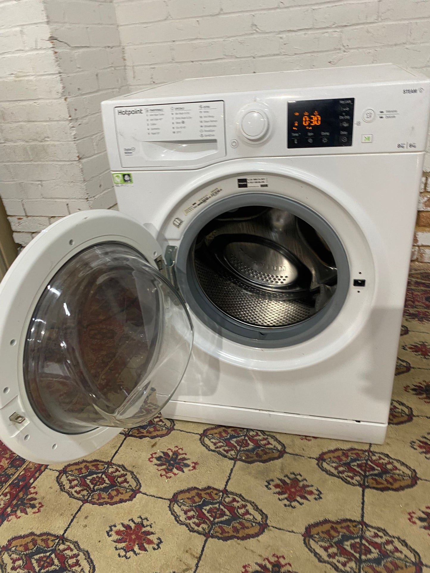 Beautiful HotPoint 8/6KG Washer Dryer For Sale