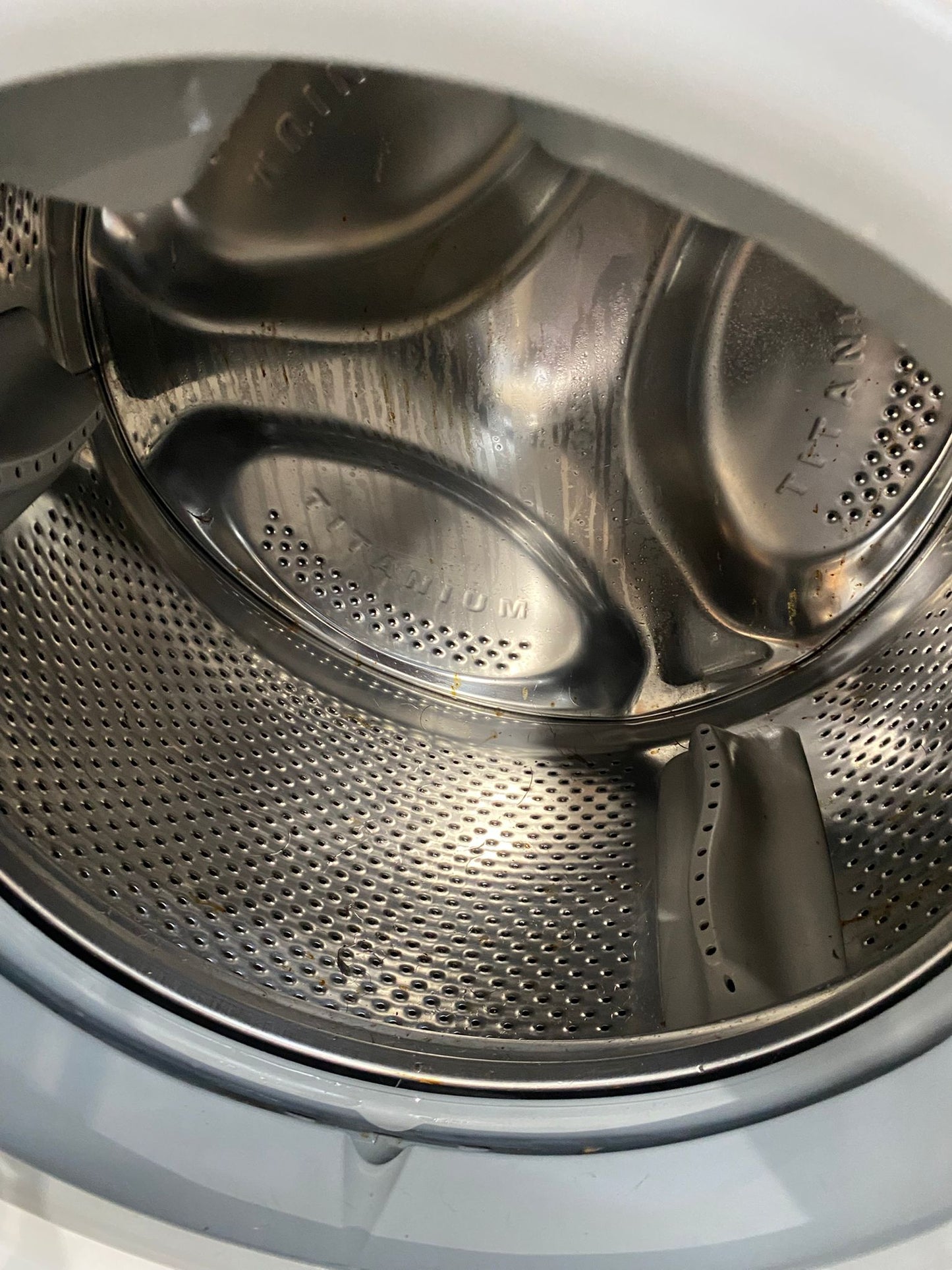 Beautiful HotPoint 8/6KG Washer Dryer For Sale