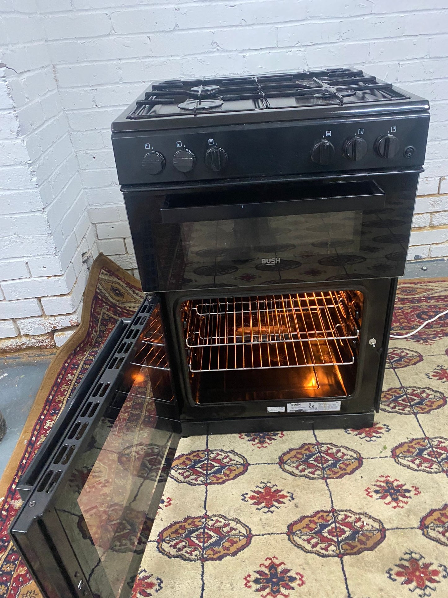Beautiful Bush Black 60CM Gas Cooker With Oven/Grill For Sale