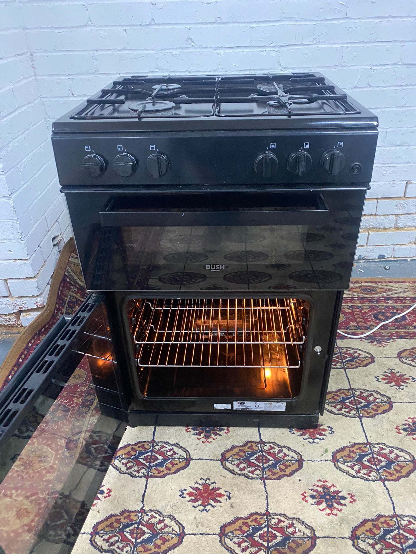 Beautiful Bush Black 60CM Gas Cooker With Oven/Grill For Sale