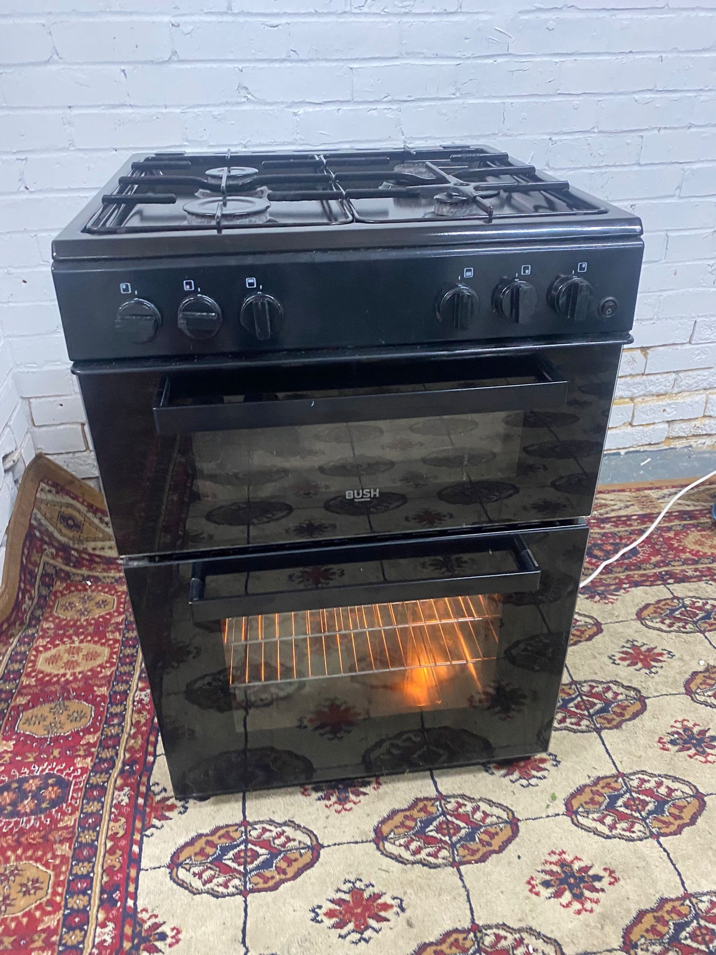 Beautiful Bush Black 60CM Gas Cooker With Oven/Grill For Sale