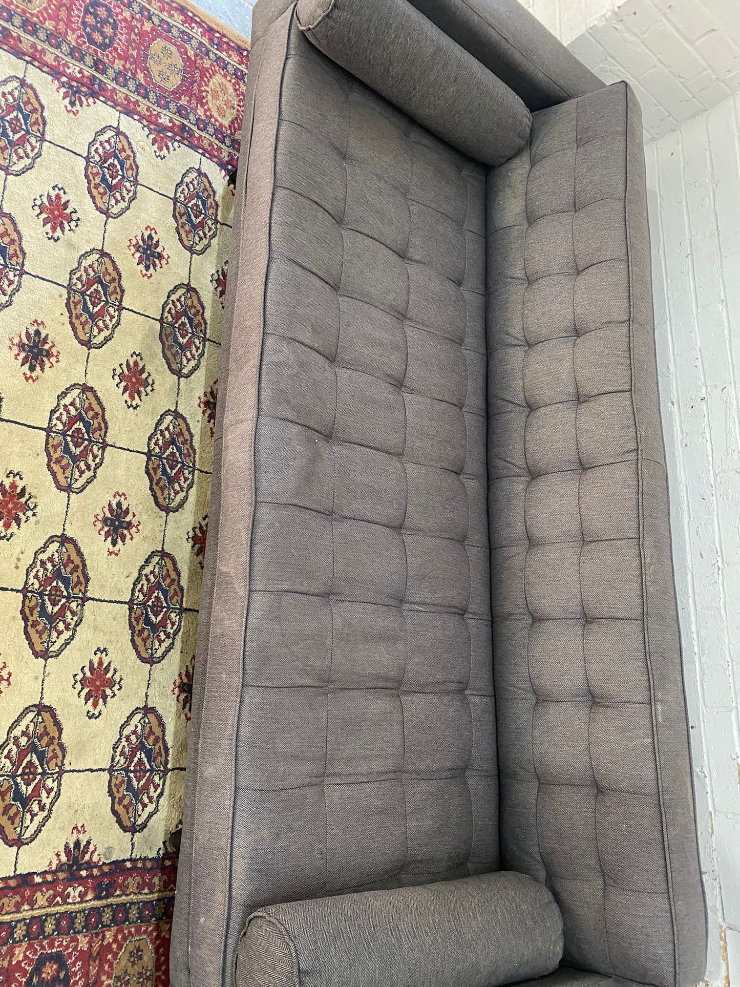 🚚FREE DELIVERY Beautiful Chesterfield Style 3/4 Seater Sofa For Sale
