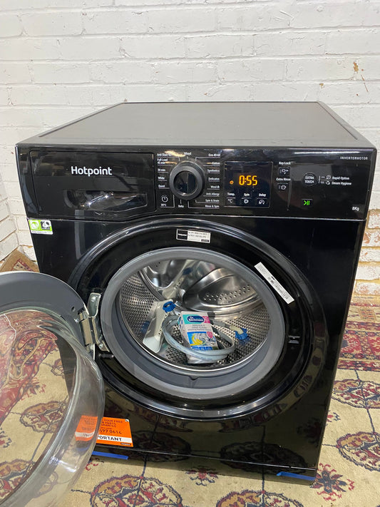 Beautiful HotPoint 8KG Washing Machine For Sale
