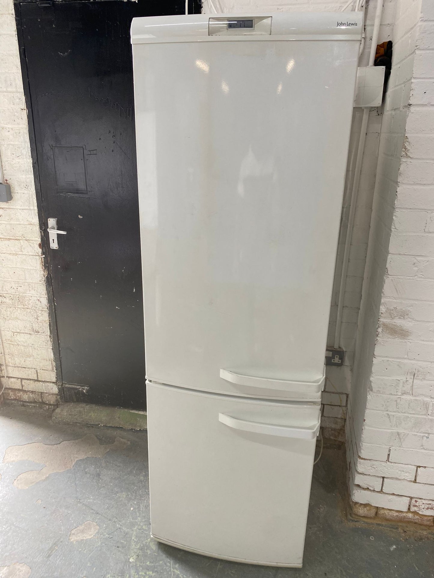 Fridge freezer