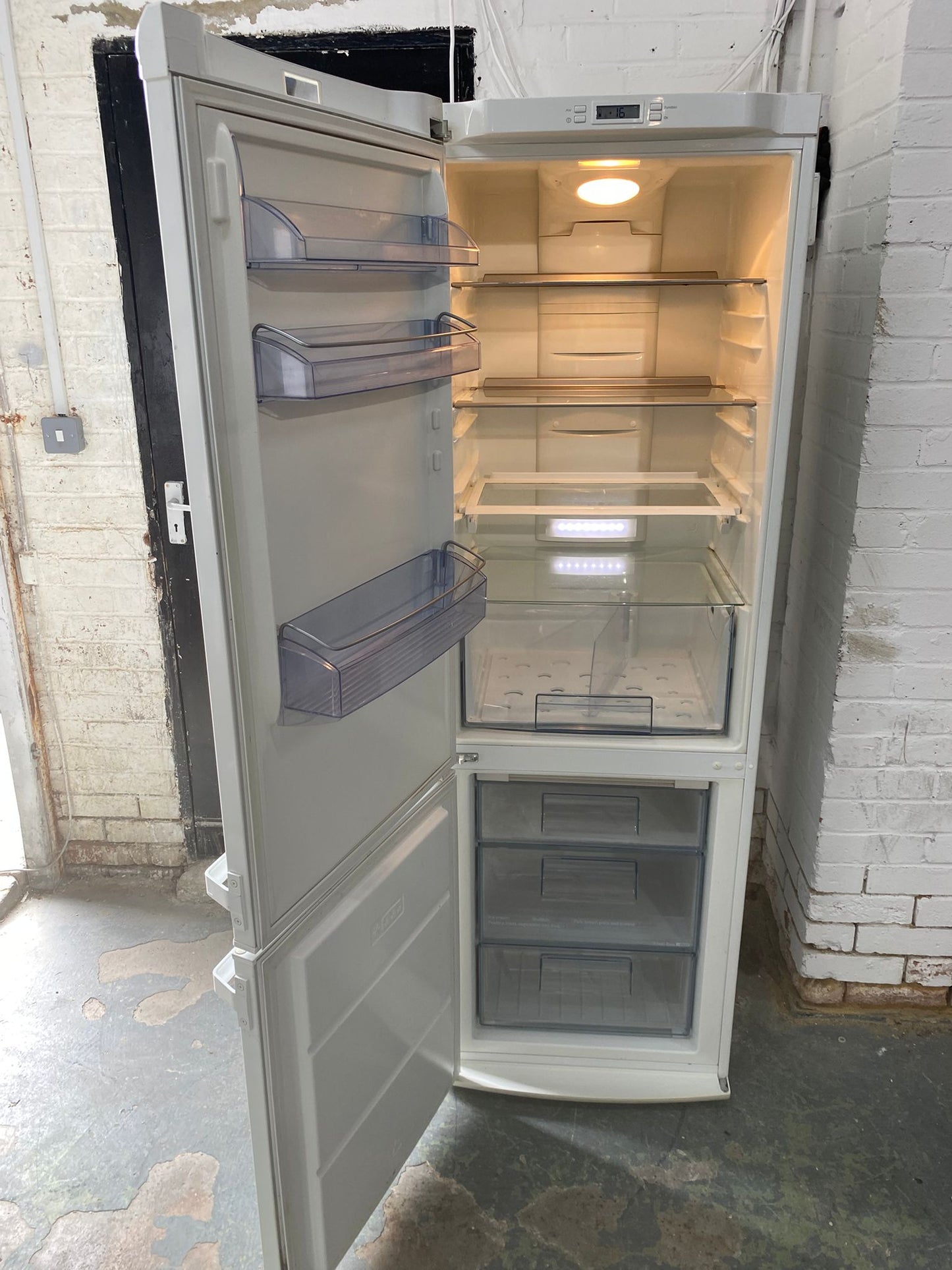 Fridge freezer