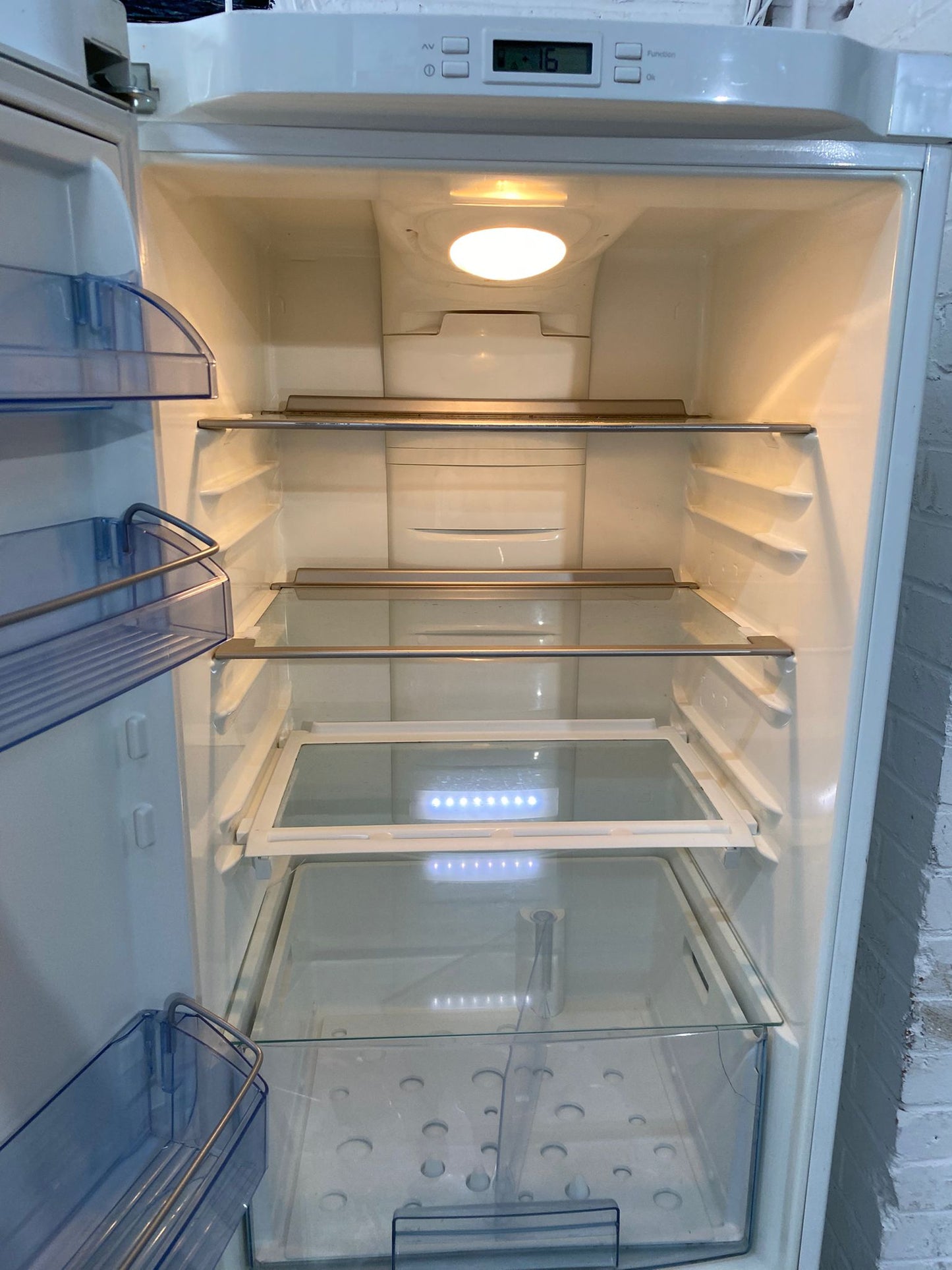 Fridge freezer