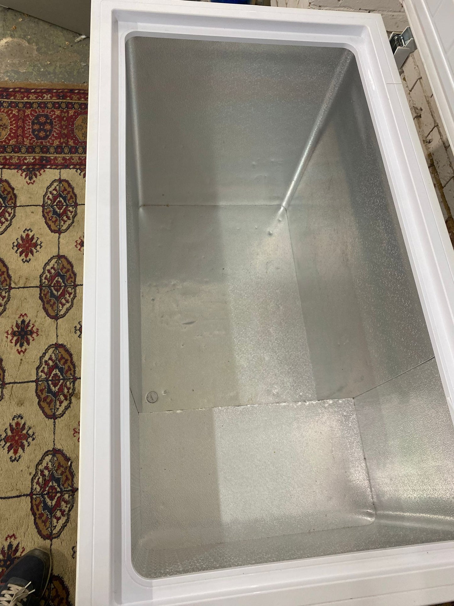 Beautiful FridgeMaster 300L Chest Freezer For Sale