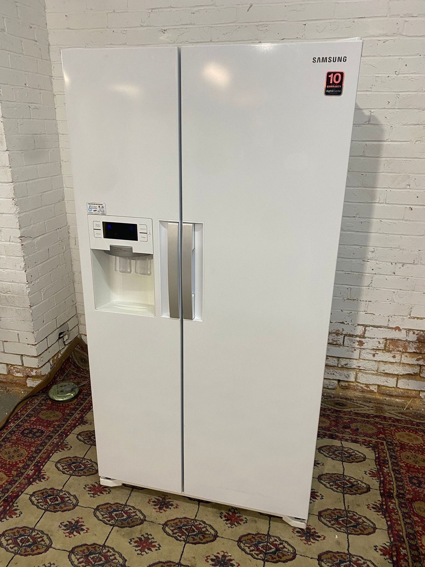 🚐🚐Beautiful Samsung White Plumb In With IceMaker American Fridge Freezer For Sale