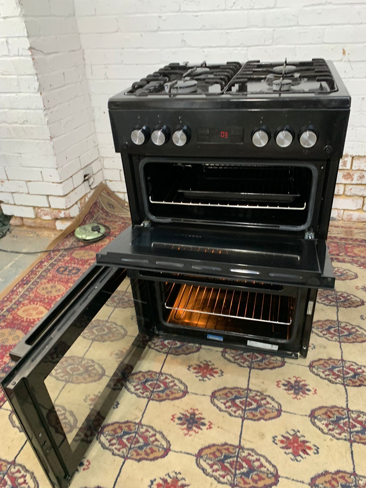 Beautiful Beko Black 60CM  Gas Cooker With Dual Oven/Grill For Sale