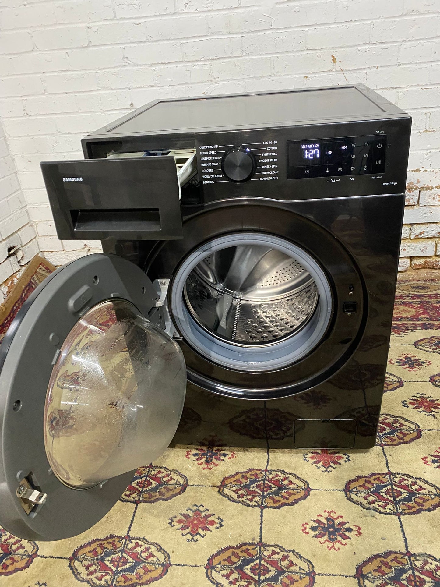 Beautiful Samsung Black 10Kg Washing Machine For Sale