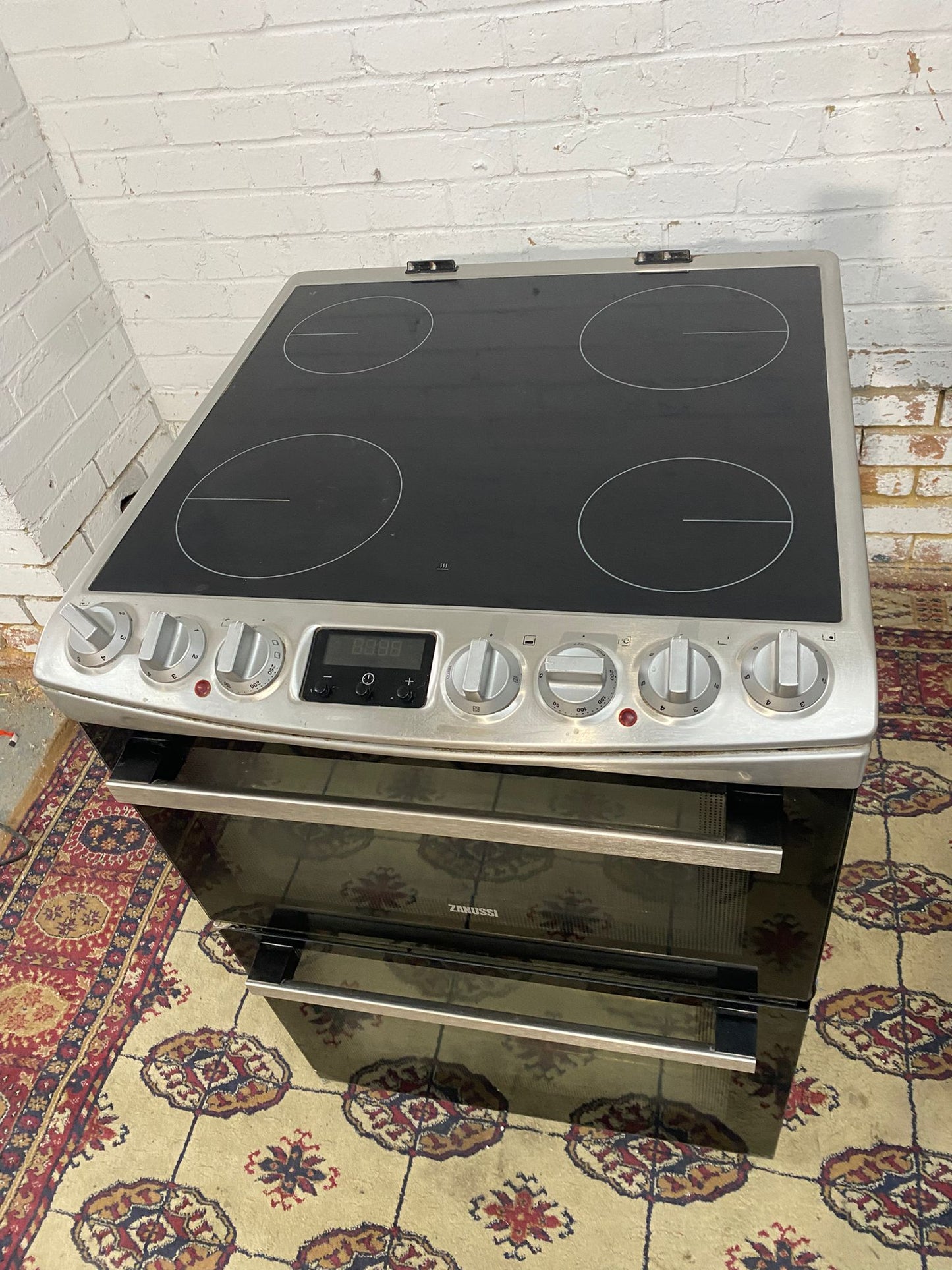 Beautiful 60CM Zanussi StainLess Steel Induction Ceramic Electric Cooker With Dual Grill/Oven For Sale