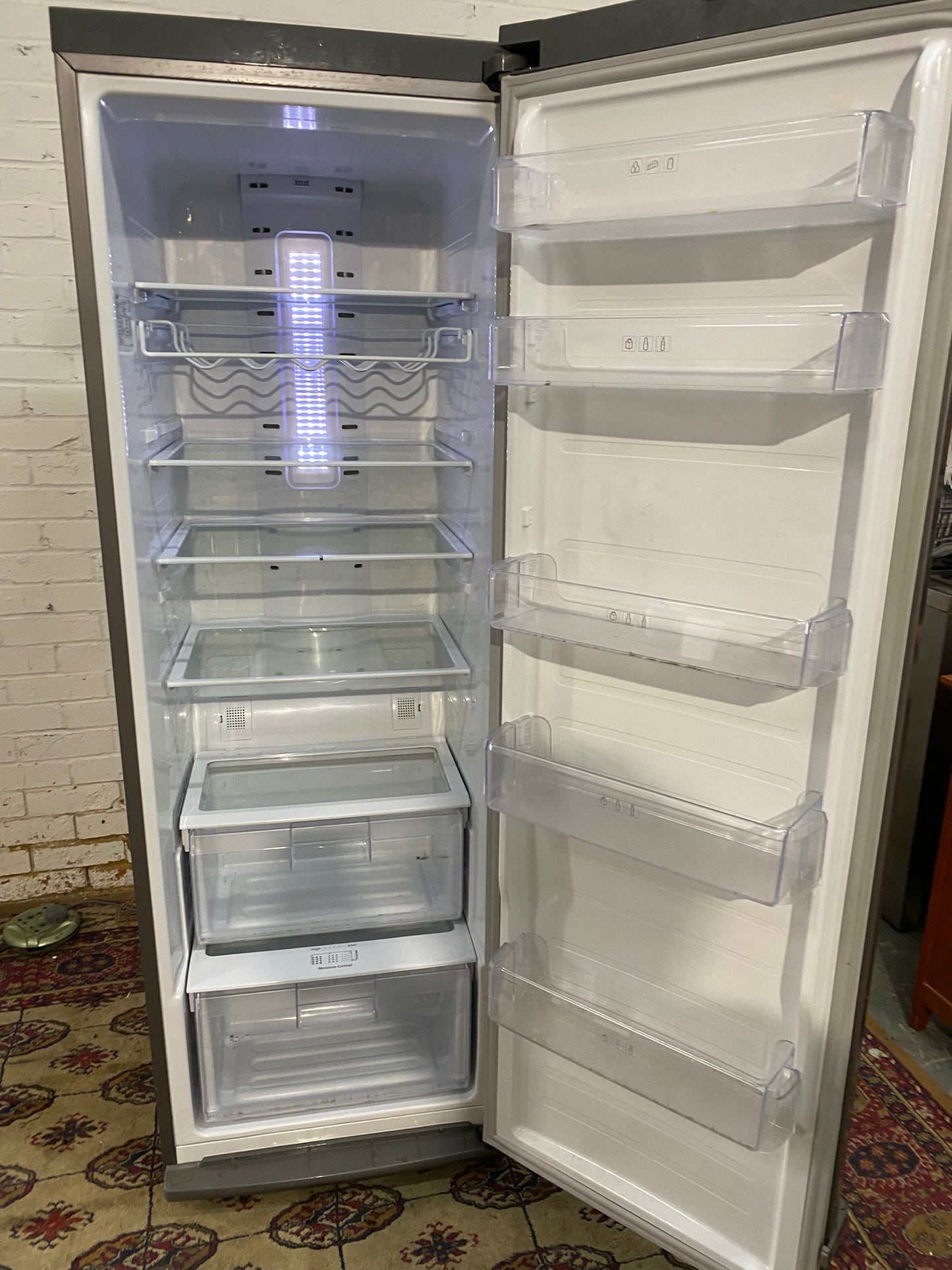 FREE DELIVERY Beautiful Samsung Standing Fridge For Sale