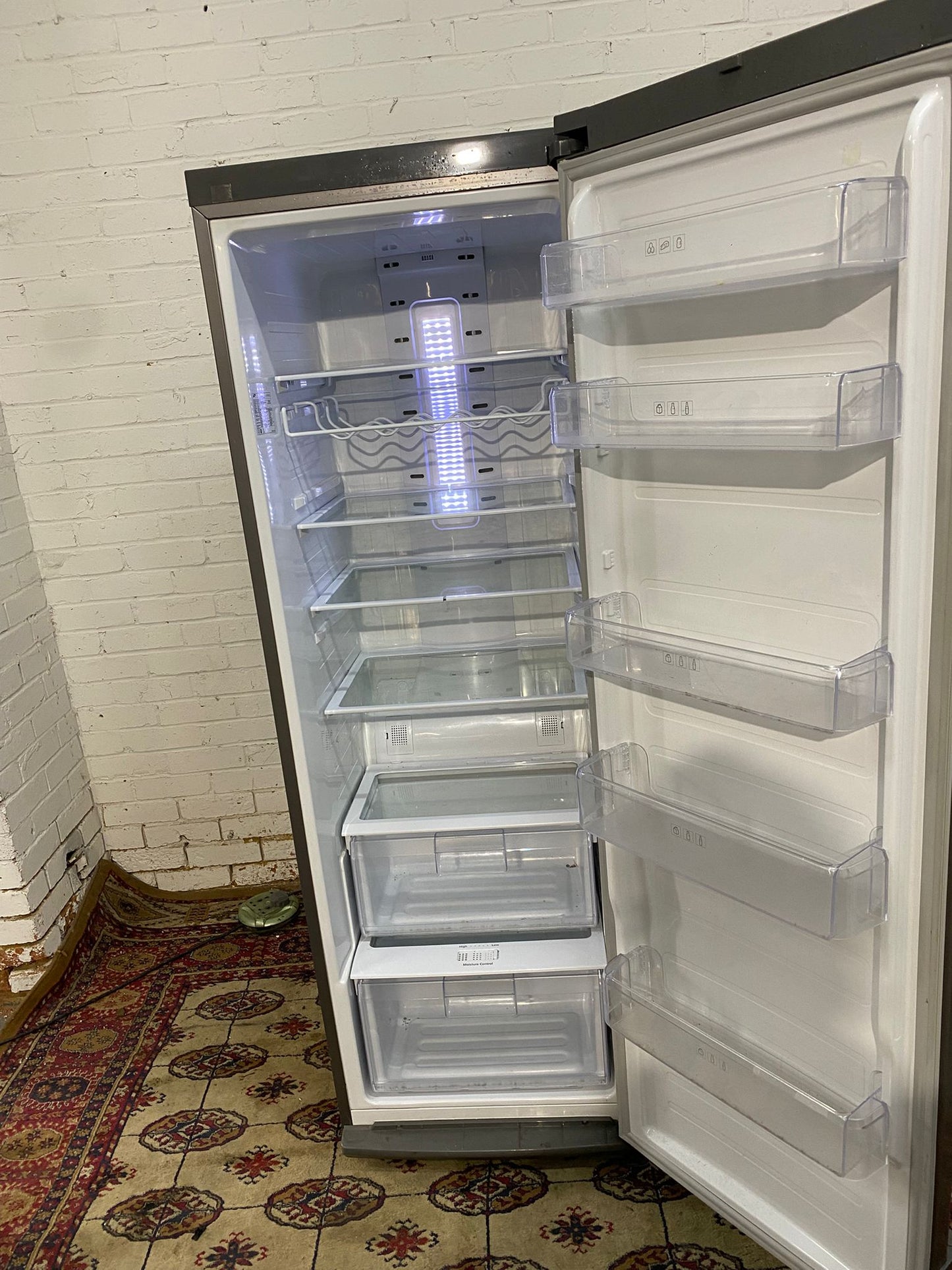 FREE DELIVERY Beautiful Samsung Standing Fridge For Sale
