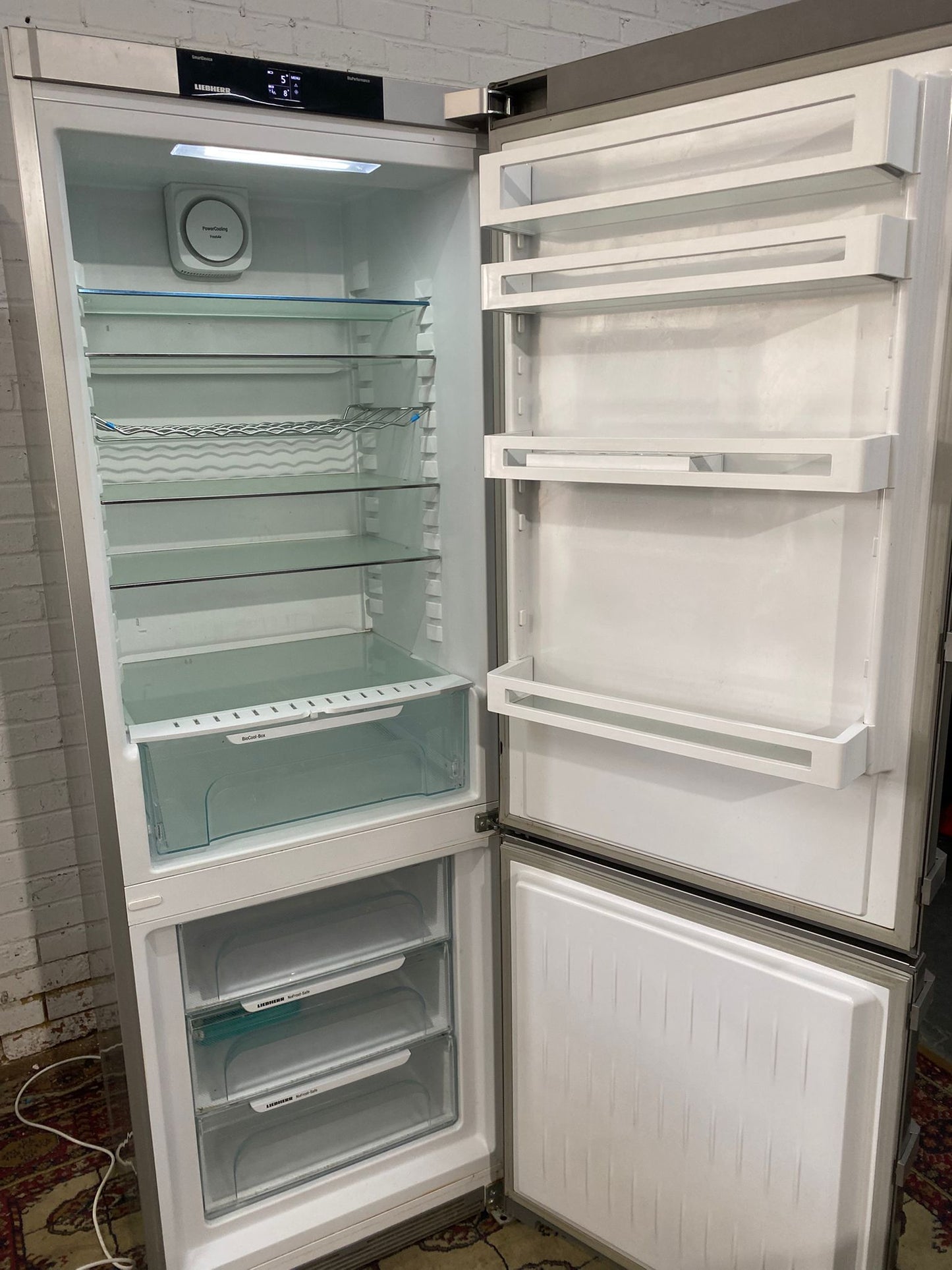Beautiful Liebherr 70 CM Wide Stainless Steel Fridge Freezer For Sale (video available)
